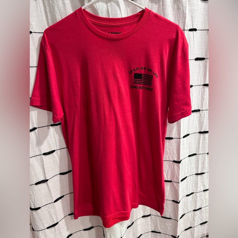 Lions Not Sheep tee